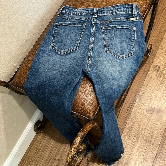 Like New Kancan LA Stone Washed Distressed Styled Holes Stretch Jeans 98% Cotton - Picture 5 of 8